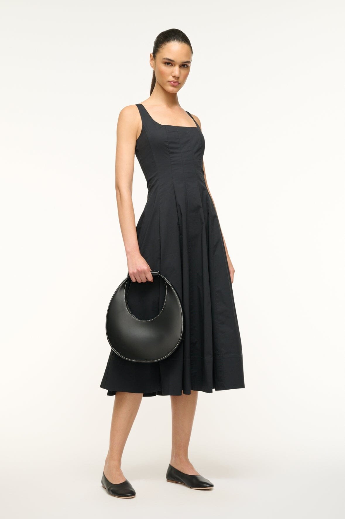 2-TMALL_MOON_TOTE_BAG_BLACK_1200_web MOON BAG | BLACK - Image 1