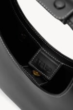 MOON BAG | BLACK - Image 5